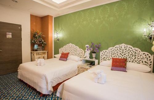 East District Hotel | Anna King Hotel