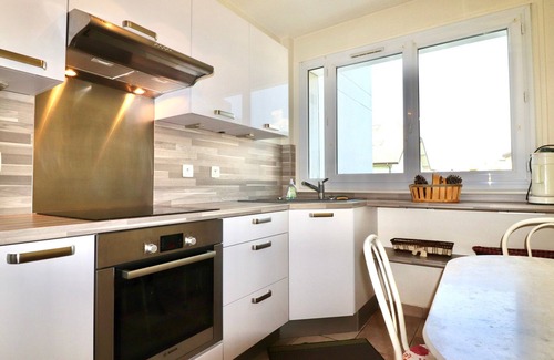 Annecy Apartment | Annecy Center: Spacious 1BR Apartment with Balcony & Parking, 50m from Lake, Sleeps 2-3