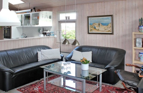 Torup Strand House | "Annick" - 300m from the sea by Interhome