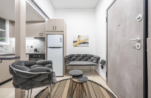Nea Chalkidona Apartment | Ano Patisia Station Studio