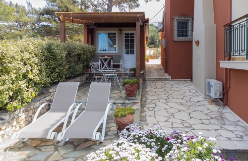 Lassi Apartment | Anthoula's House - Cozy Studio