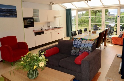 Hoofdplaat House | Antibes 200 - Kustpark Village Scaldia - Detached holiday home directly at the lake with spacious garden