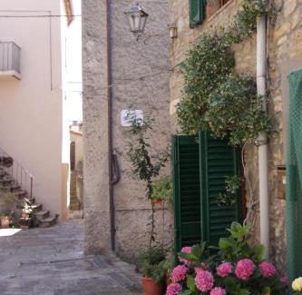 Seggiano Apartment | antica abitazione con vista montagna Casa Norma