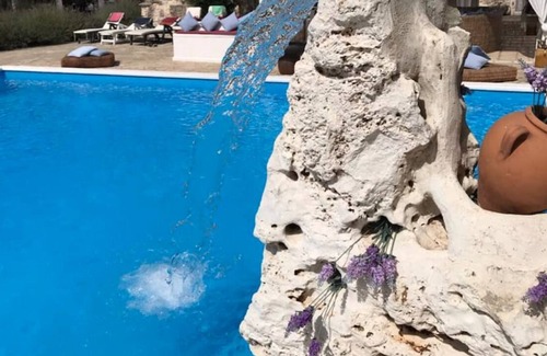 Coreggia House | Antica Tenuta Dei Trulli - Puglia 6 Bedroom, 2 House Estate, Private Pool & Wifi