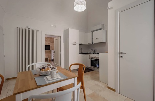 Turi House | Antiche Mura Apartments "Bianco di Puglia"