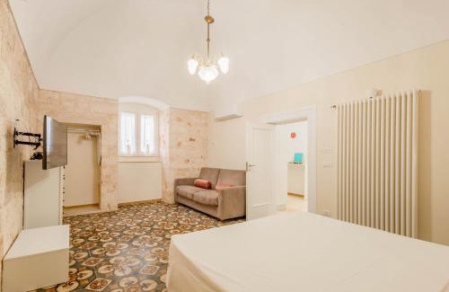 Turi Apartment | Antiche Mura Apartments"Bianco di Puglia" cucina 1 camera da letto più divano letto