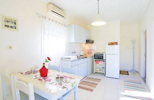 Koutsi Apartment | Antigoni Villa Ena: Shared pool, stunning views, A/C