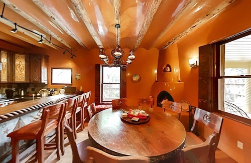 Downtown Santa Fe Bed & Breakfast | Antigua Inn-Private Historic East Side property steps from the Plaza.