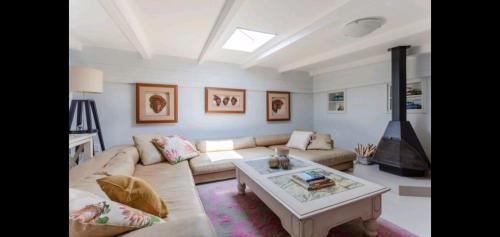 Gordons Bay Central Apartment | Antilles on Beach