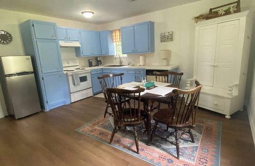 Bellville Cottage | Antique Countryside Cottage, privacy and comfort, but close enough to Everything