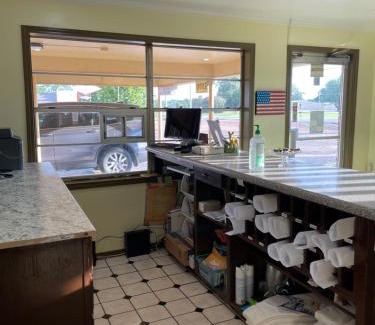 Antlers Hotel | Antlers Budget Inn