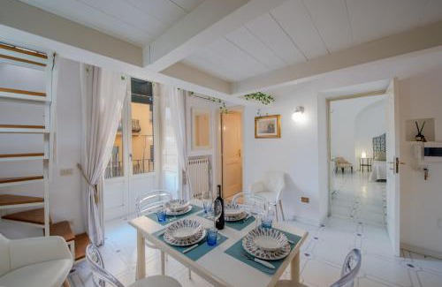 Sant'Agnello Apartment | AntonelloApartments - La casa del pozzo