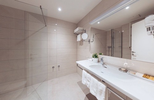 Kraljevec Sesvetski Hotel | Antunovic Hotel East