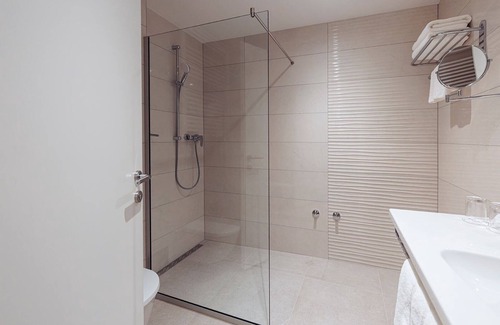 Kraljevec Sesvetski Hotel | Antunovic Hotel East