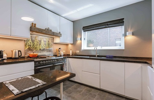 Het Rooi House | Antwerpen Vacation Rental