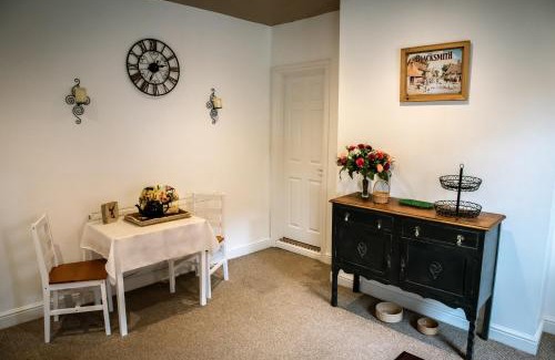 Louth House | Anvil Lodge