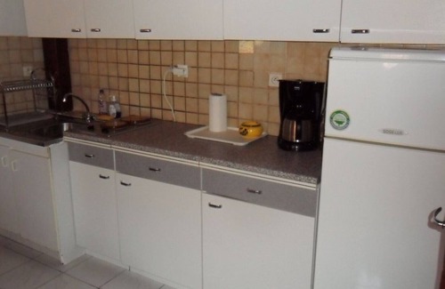 Saint-Laurent-de-la-Salanque Apartment | apartment in villa on the ground floor