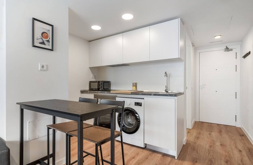 San Sebastian de los Reyes Apartment | apartamento con garaje y piscina de alquiler temporal