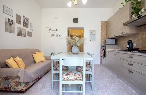 Trinita d'Agultu Apartment | Apartment "Viviana's Holiday Home" with Wi-Fi