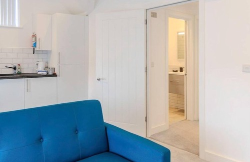 Amesbury Apartment | Aparotel Stonehenge Amesbury - 1st Floor Apt