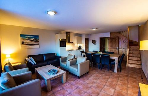 Saint-Francois-Longchamp House | Apartment suitable for 8 persons. In center of Saint François Longchamp with ski in & out.