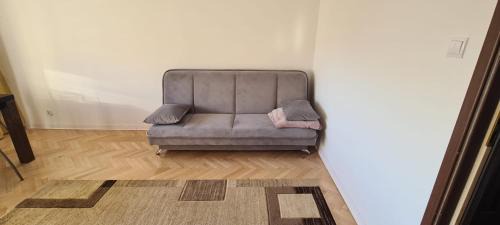 Starachowice Apartment | Apartament 3 pokoje 8-go maja