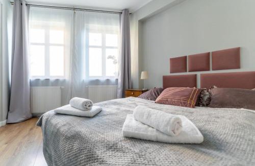 Jelenia Gora Apartment | Apartament Arkadia - Rynek Jeleniogórski - by SpaceApart