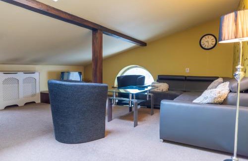 Zdunska Wola Apartment | Apartament na poddaszu