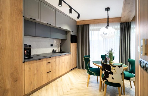 Koscielisko Apartment | Apartament Niebiańska Polana by Apart Concept Podhale