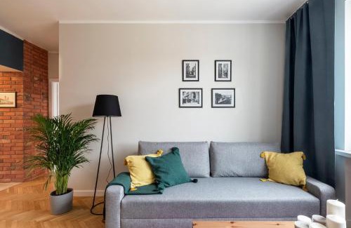 Muranow Apartment | Apartament Ogród Krasińskich