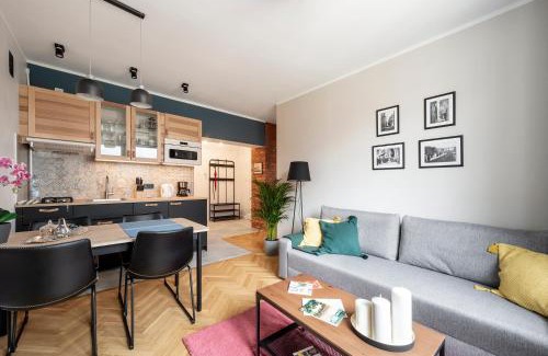 Muranow Apartment | Apartament Ogród Krasińskich