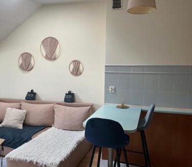 Lagiewniki Apartment | Apartament Pastelowy