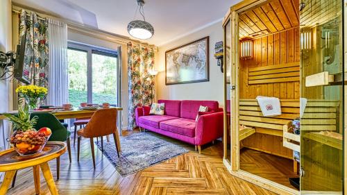 Swieradow-Zdroj Apartment | Apartament Podróżniczy z prywatną Sauną blisko Elementsa - 5D Apartments