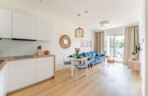 Sianozety Apartment | Apartament przy plaży 111 by Perłowa Przystań Rent