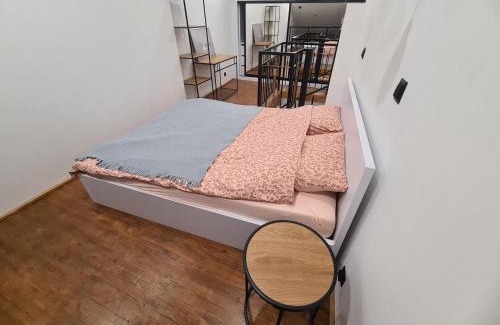 Siedlce Apartment | Apartament w Kamienicy 13