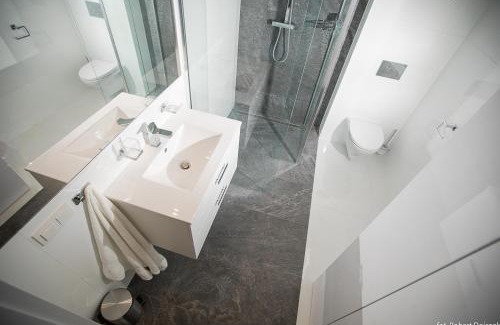 Pogorzelica Apartment | Apartament wrzos z ogródkiem