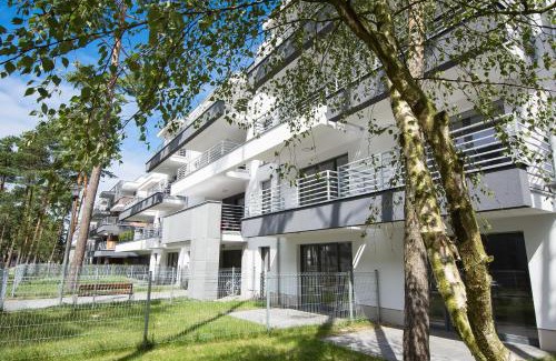 Pogorzelica Apartment | Apartament wrzos z ogródkiem