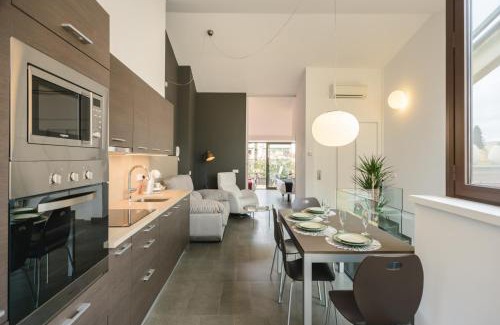 Figueres Apartment | Apartamento ático enfrente del Museo Dalí