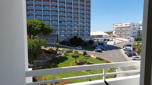 Montechoro Apartment | Apartamento 90m2 com vista mar - Albufeira
