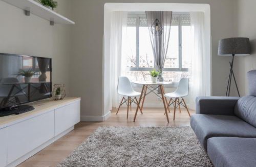 Logrono City Centre Apartment | Apartamento Avenida de Colón con Aire Acondicionado