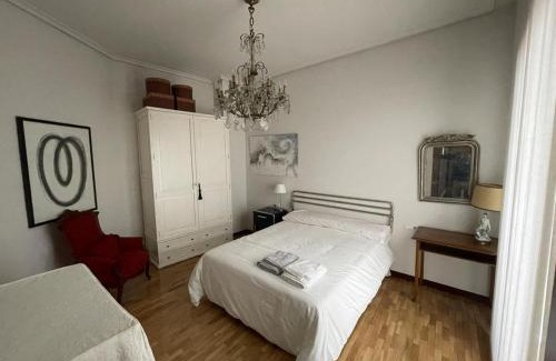 Briones Apartment | Apartamento Casa de los Arcos by Clabao