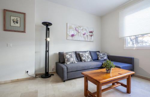 San Bernardo Apartment | Apartamento cerca del Alcázar con garaje privado