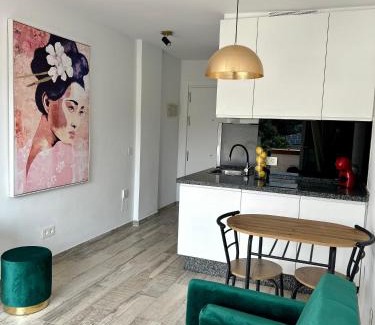 Carib Playa Apartment | Apartamento-Duplex de lujo en Marbella, Dunas de Artola