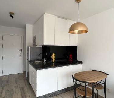 Carib Playa Apartment | Apartamento-Duplex de lujo en Marbella, Dunas de Artola