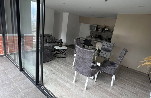 Buenos Aires Apartment | Apartamento en el Poblado Edificio Nuevo Cerca a la Zona Rosa del Poblado