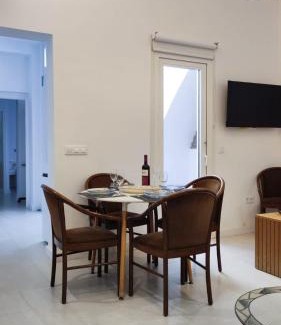 Triana Apartment | Apartamento Mensaque Triana, 2 dormitorios