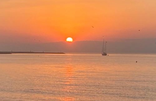 Urbanizacion Puerto de Estepona Apartment | Apartamento Seghers Estepona Playa y Sol