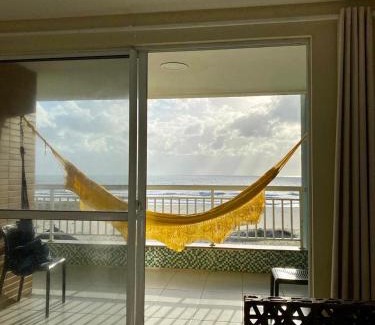 Porto das Dunas Apartment | Apartamento Vista total do Mar uma cobertura a 400m do Beach Park no Porto das Dunas Aquiraz Condomínio Terramaris Piscina ampla Parque infantil Sauna Estacionamento privado