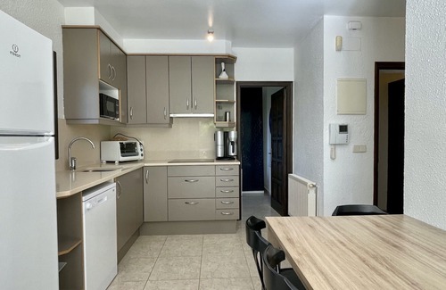 L'Estartit Apartment | APARTAMENTO VOLENDAM - GROUND FLOOR WITH PRIVATE POOL