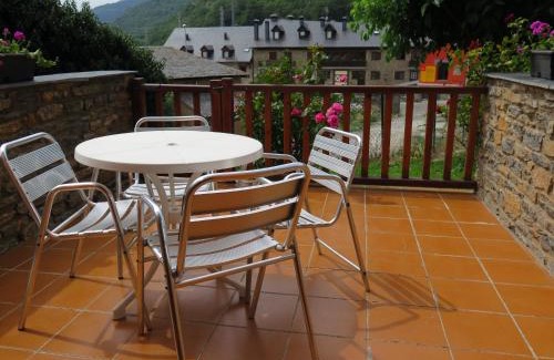 Alt Aneu Apartment | Apartaments El Ribal